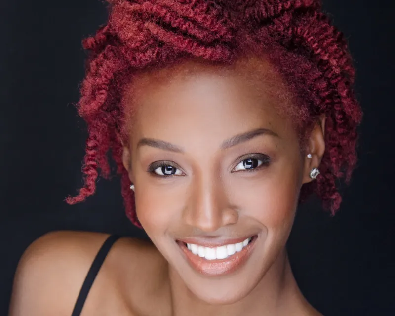 Donna Vaughn Headshot