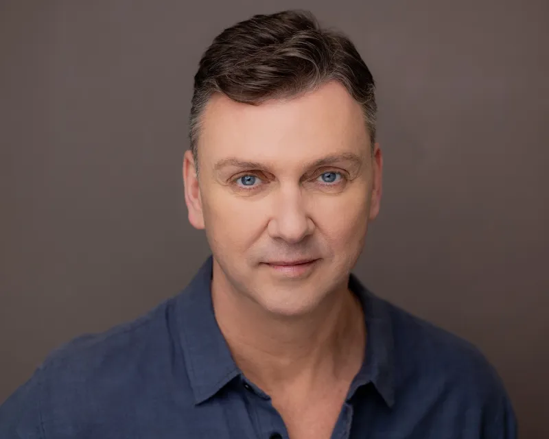 Warren Carlyle