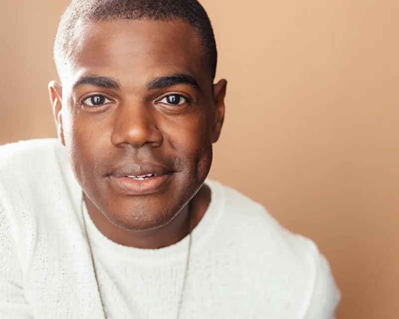 Ahmad Simmons
