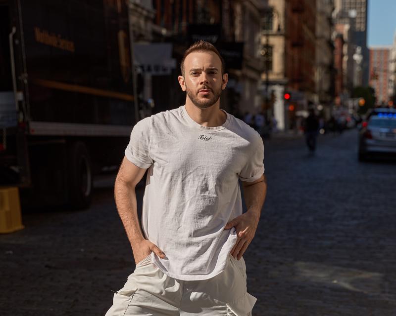 Shmulik Stell Standing
