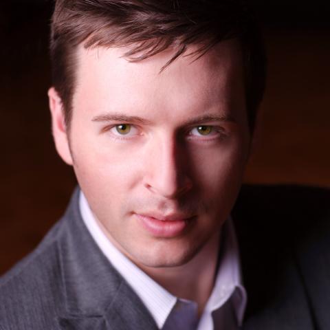 Sean McKnight Headshot
