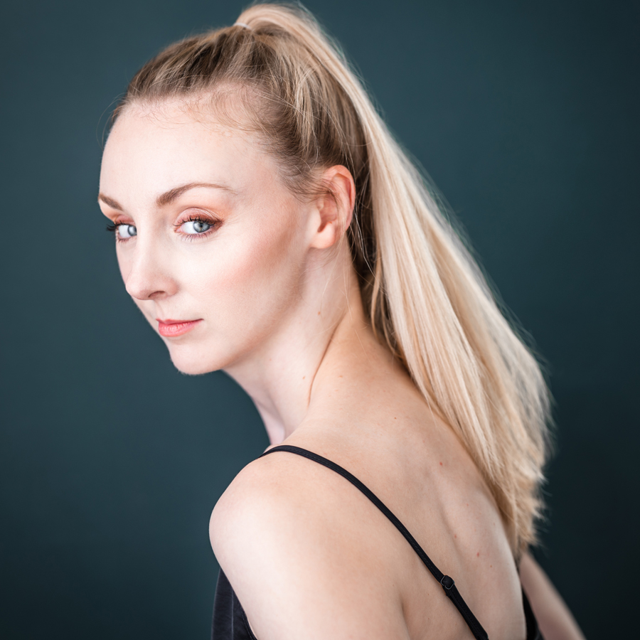 Lindsey Miller
