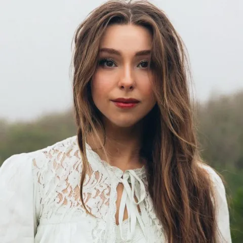 Sophia Lucia Headshot